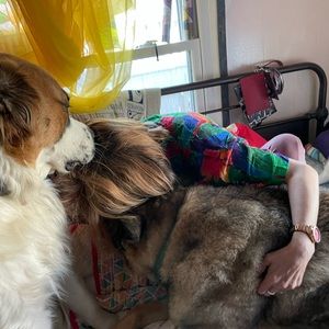 Live listing please like and share if you want to know when I’m Live